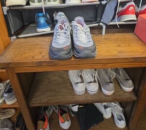 Nike Men's Gray and White Sneakers with Red Accent
